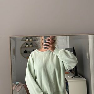 Basic Green Sweatshirt